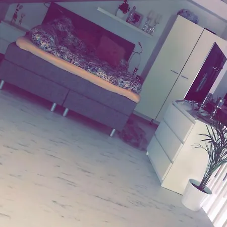 Hopea Villa, Vuokatin Ytimessae Sisaeltyy Sauna, Ilmainen Pysaekoeinti, Wi-fi, 55smarttv, Omapiha, Sopii Perheille Vuokatti